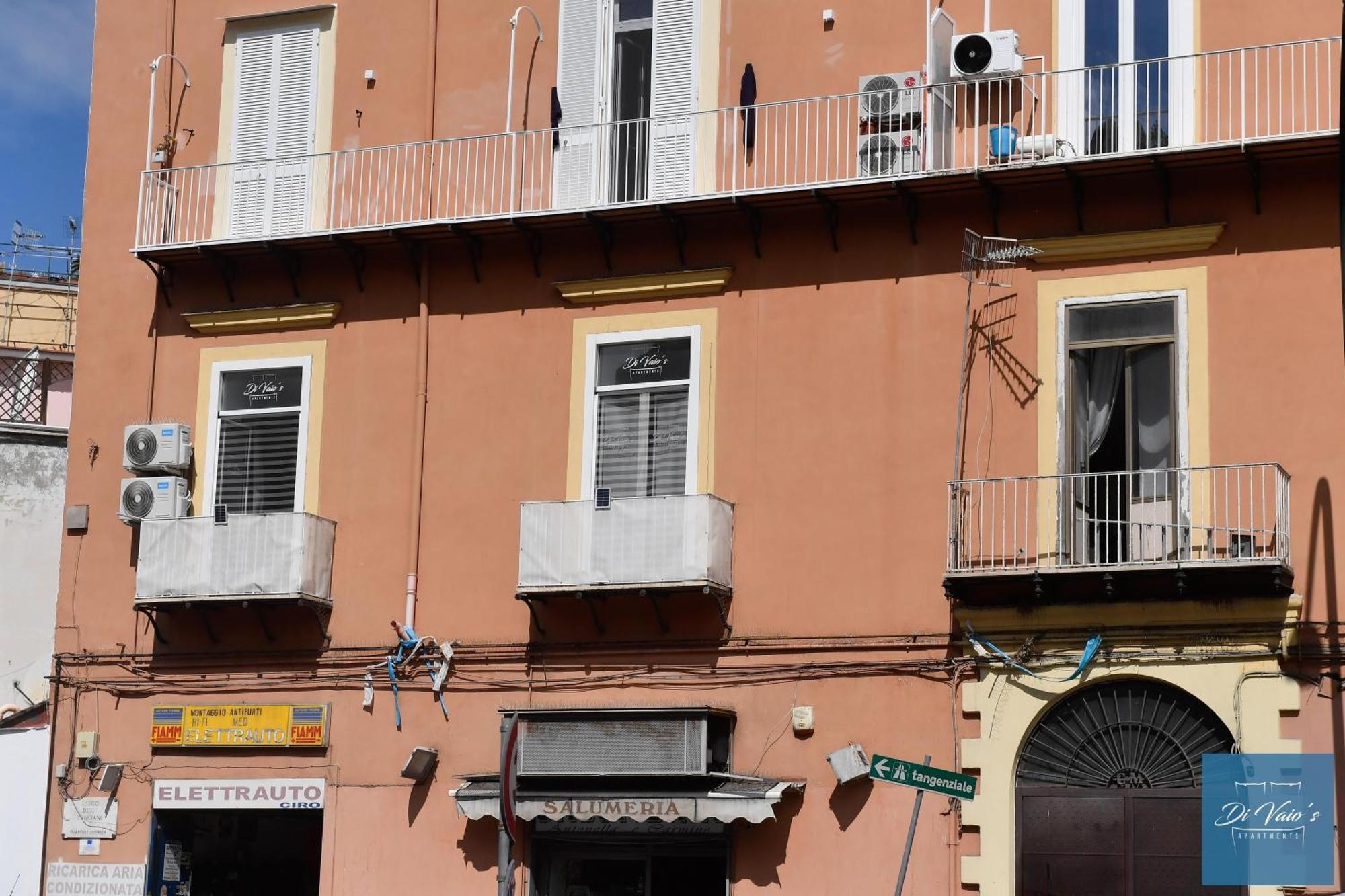 Di Vaio'S Apartments Naples Exterior photo
