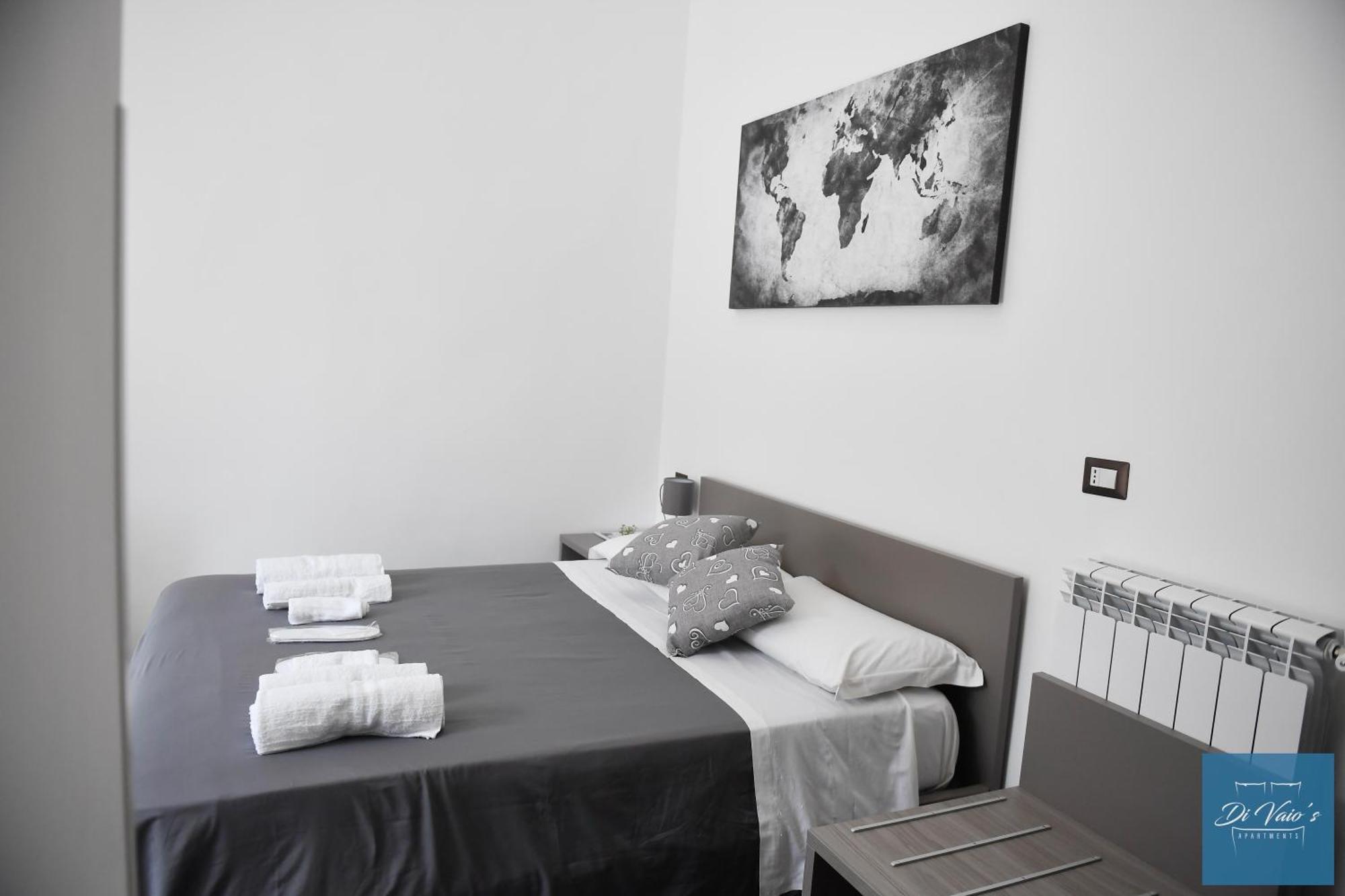 Di Vaio'S Apartments Naples Exterior photo