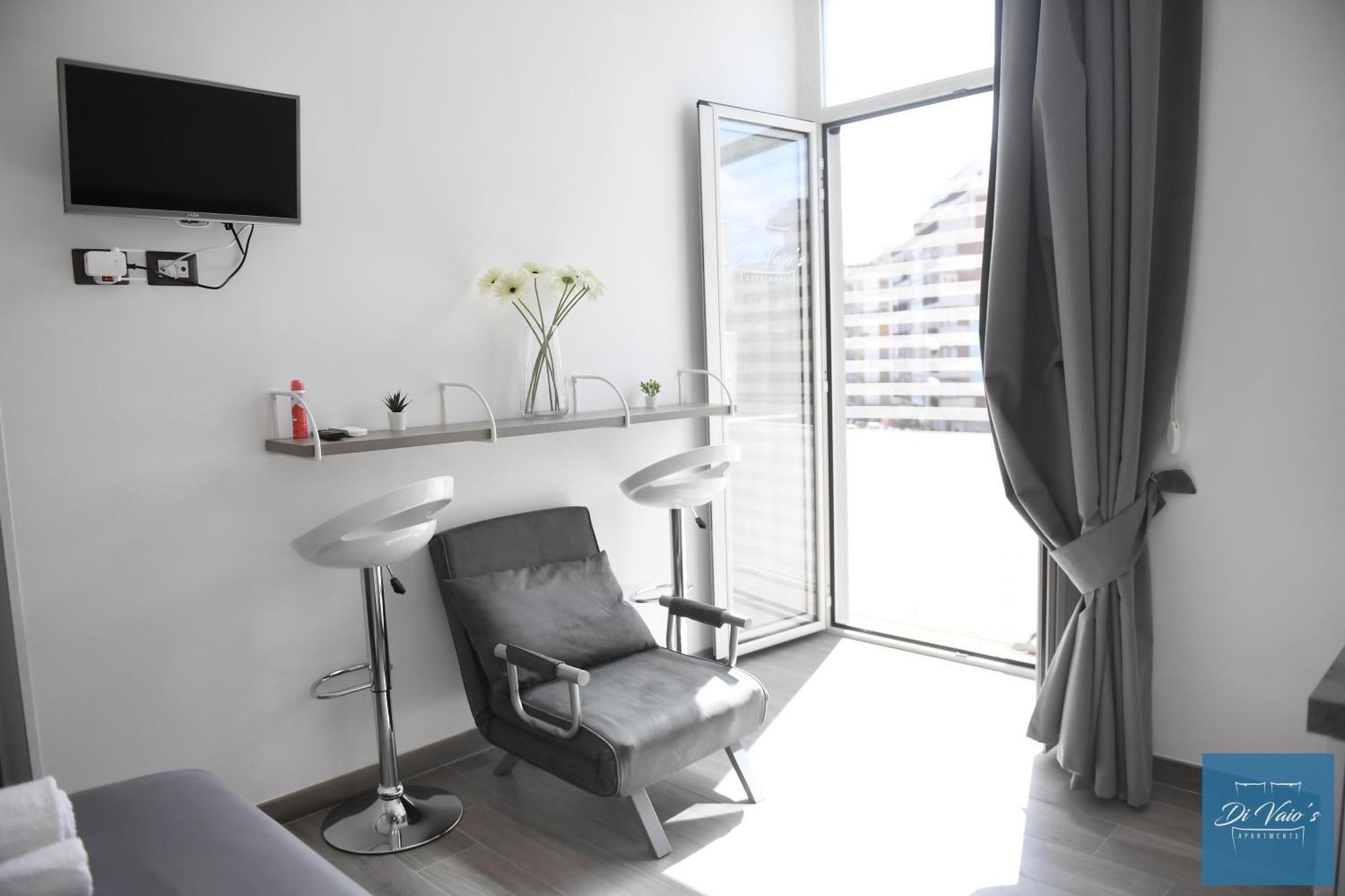 Di Vaio'S Apartments Naples Exterior photo