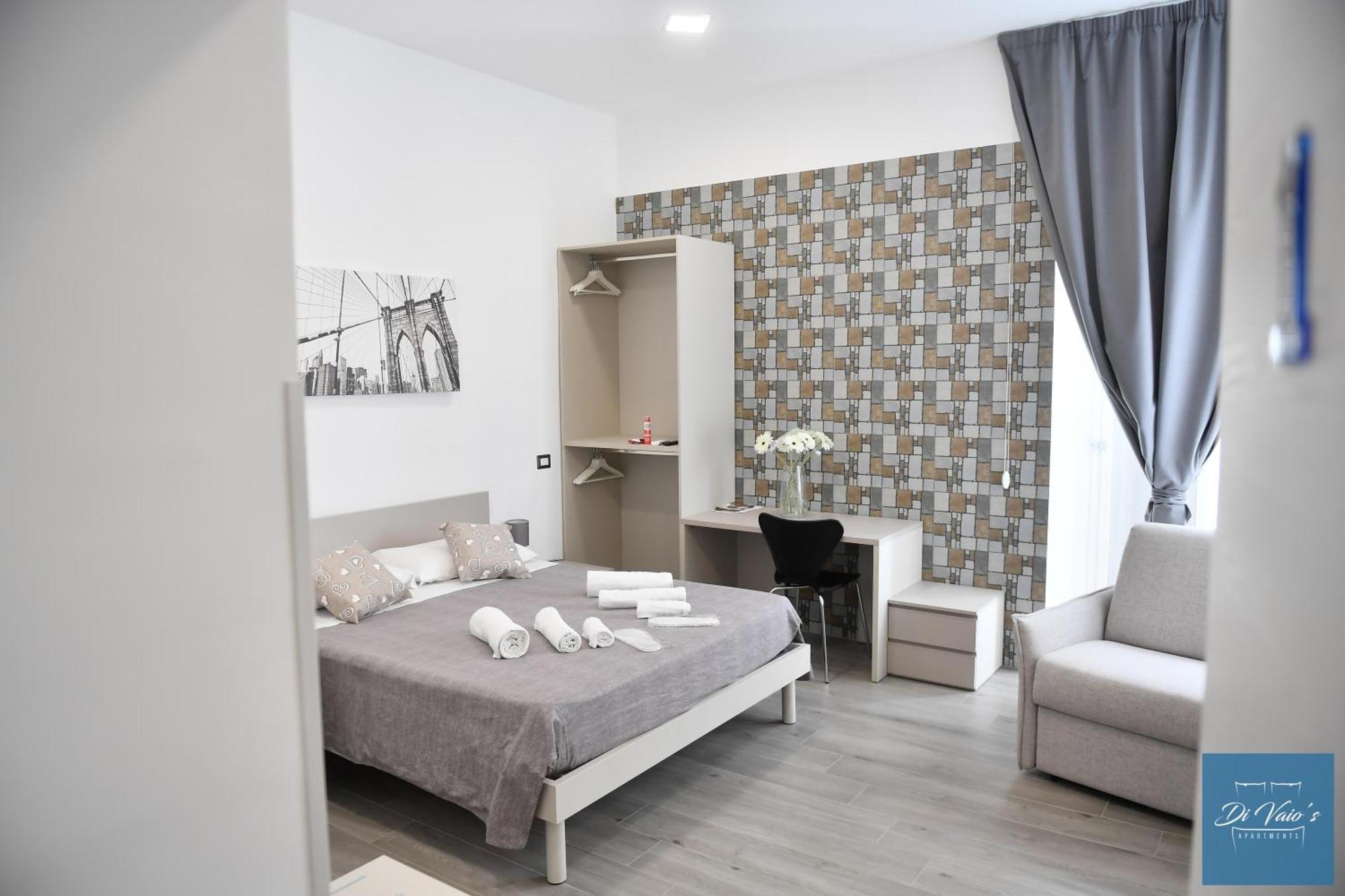 Di Vaio'S Apartments Naples Exterior photo